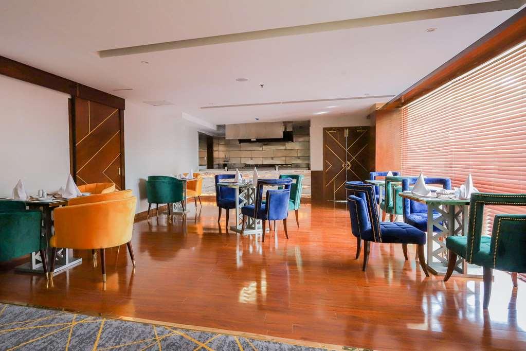 Best Western Premier Islamabad Hotel Restaurant photo